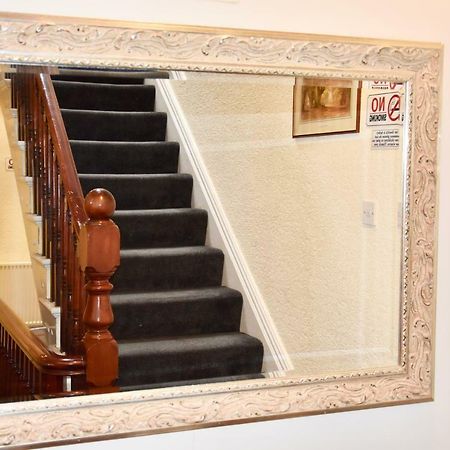 Empress Select Holiday Flats Blackpool Extérieur photo